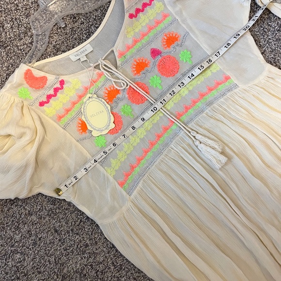 Boho Creme Embroidery top/blouse, casual wear, pair with jeans blouse - Picture 10 of 10